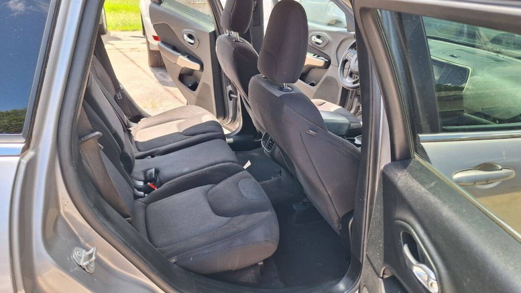 2018 Jeep Cherokee Image 20