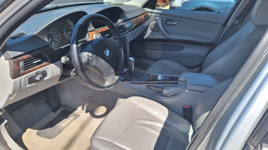 2006 BMW 3 Series Image 7