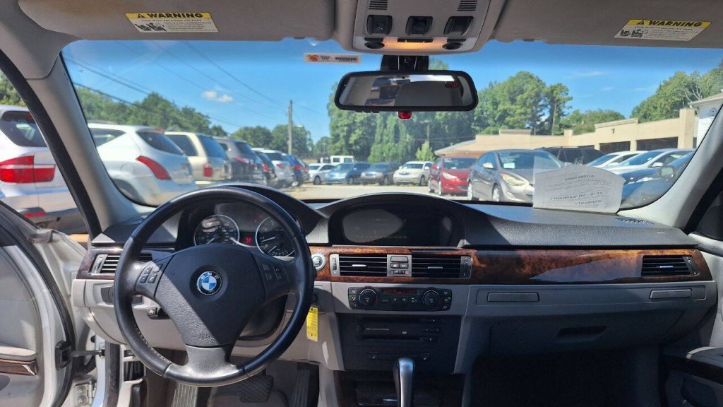 2006 BMW 3 Series Image 9