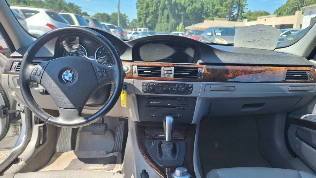 2006 BMW 3 Series Image 10