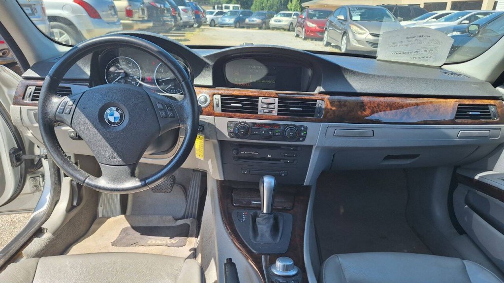 2006 BMW 3 Series Image 11