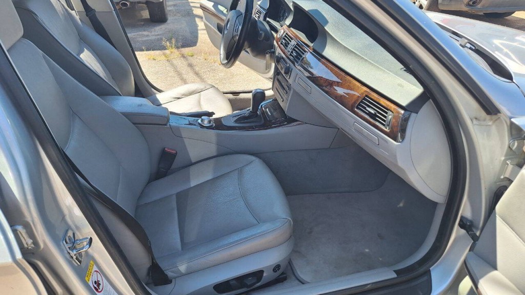 2006 BMW 3 Series Image 15
