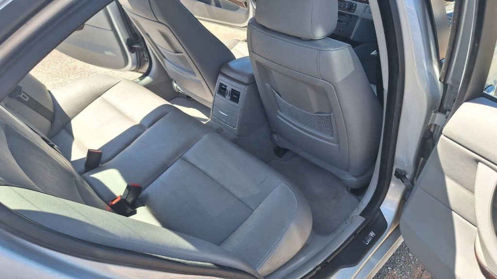 2006 BMW 3 Series Image 20