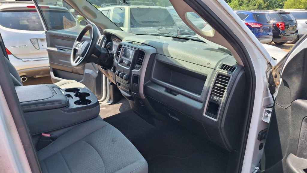 2015 RAM 1500 Image 13