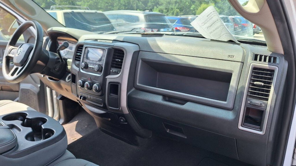 2015 RAM 1500 Image 15
