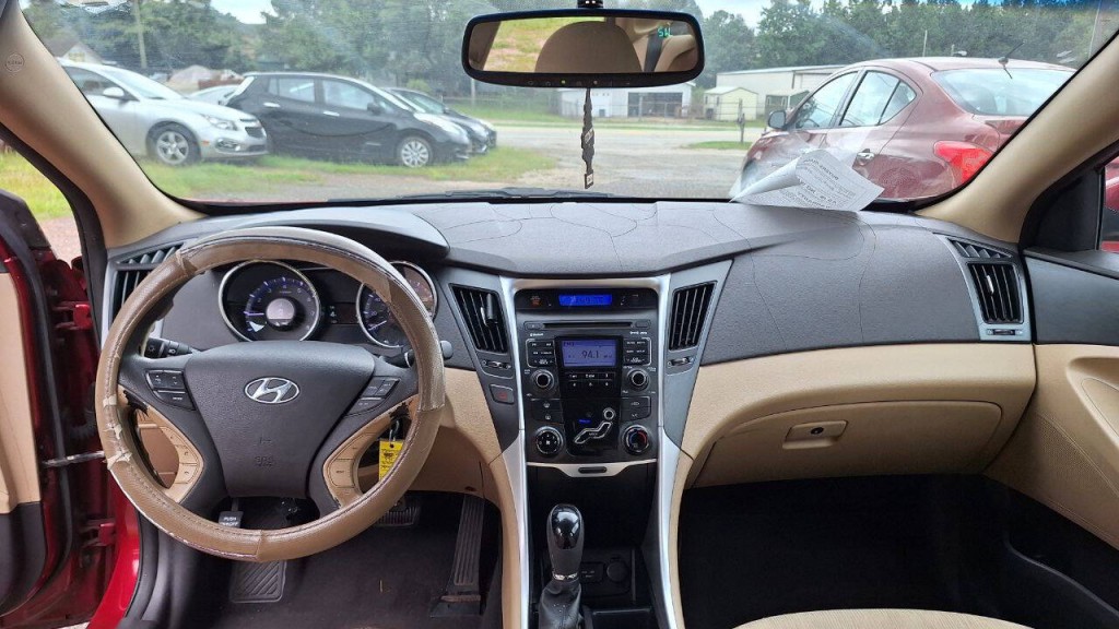 2011 Hyundai Sonata Image 11
