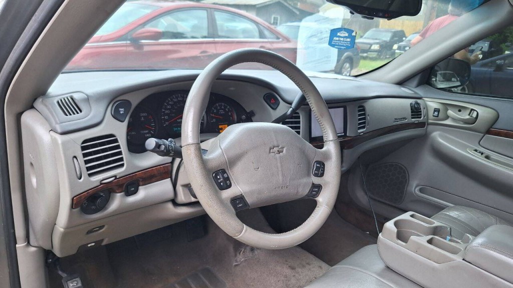 2005 Chevrolet Impala Image 8