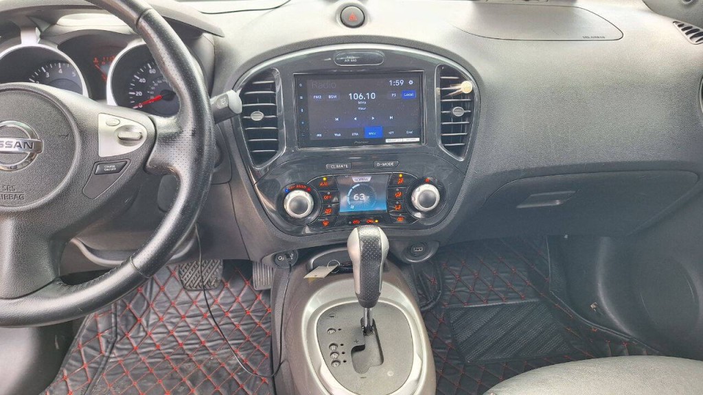 2011 Nissan Juke Image 15