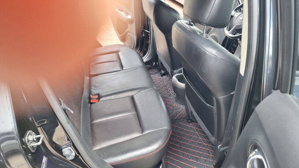 2011 Nissan Juke Image 23
