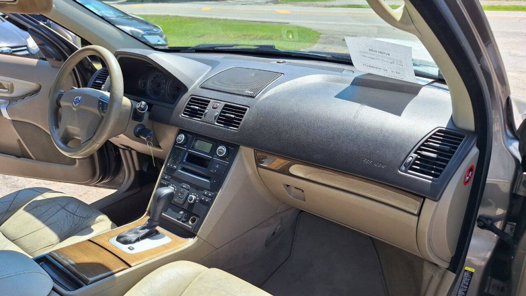 2009 Volvo XC90 Image 17