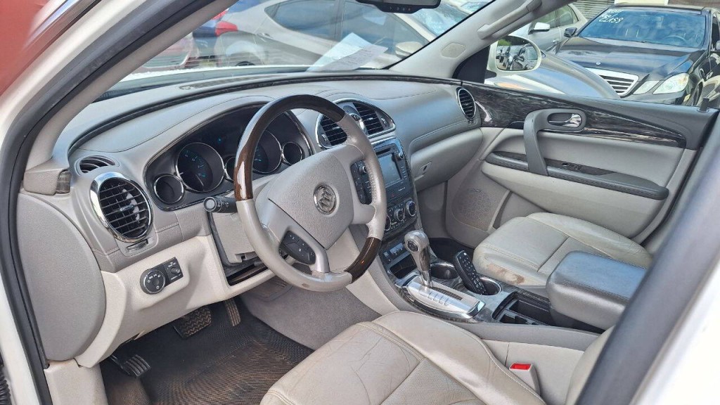 2014 Buick Enclave Image 8