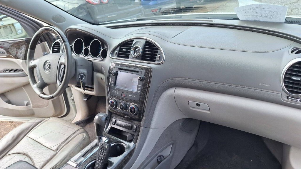 2014 Buick Enclave Image 16