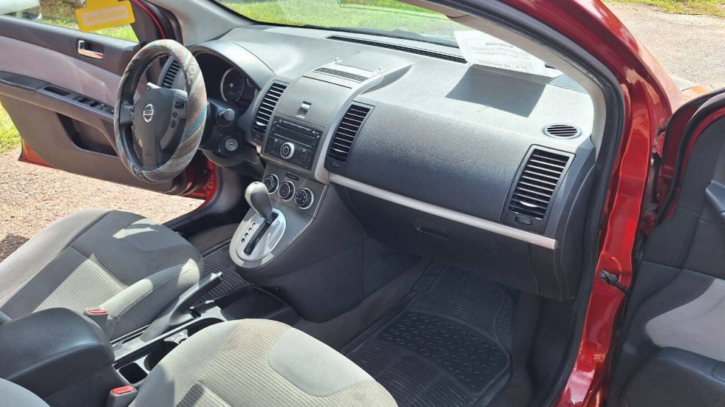 2011 Nissan Sentra Image 16