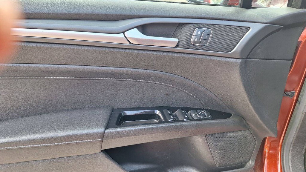 2014 Ford Fusion Image 8
