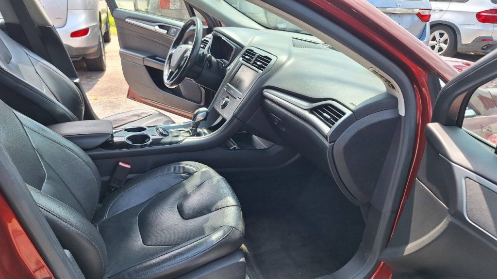 2014 Ford Fusion Image 19