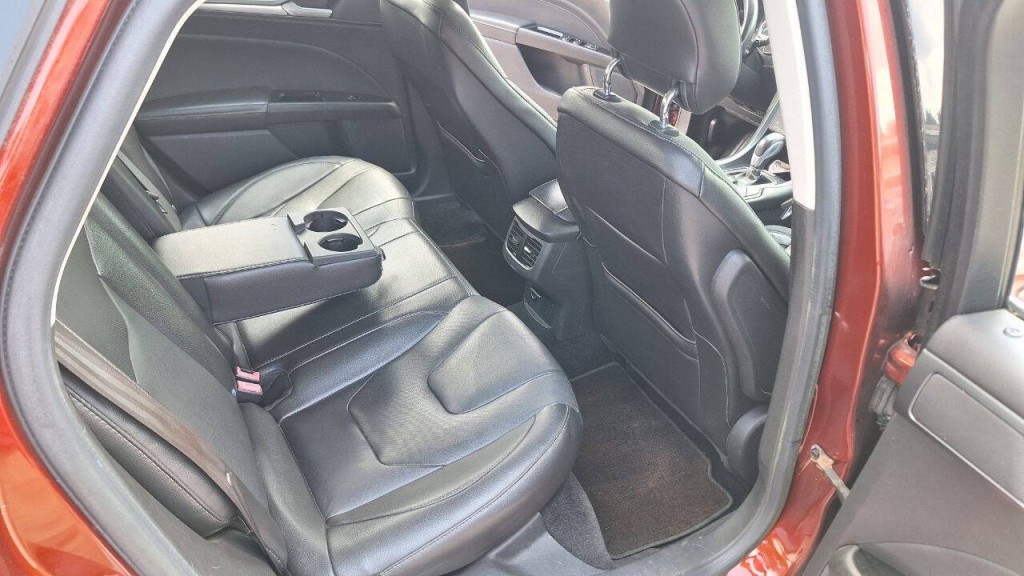 2014 Ford Fusion Image 23