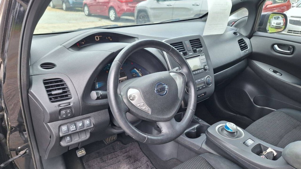 2013 Nissan Leaf Image 9