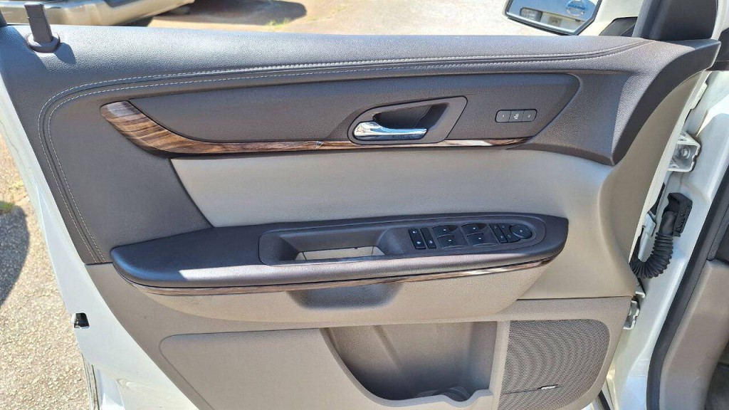 2014 GMC Acadia Image 7