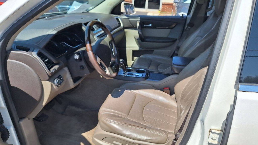 2014 GMC Acadia Image 8