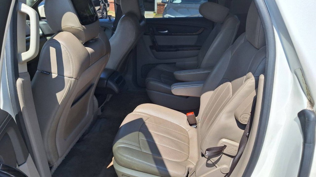 2014 GMC Acadia Image 19