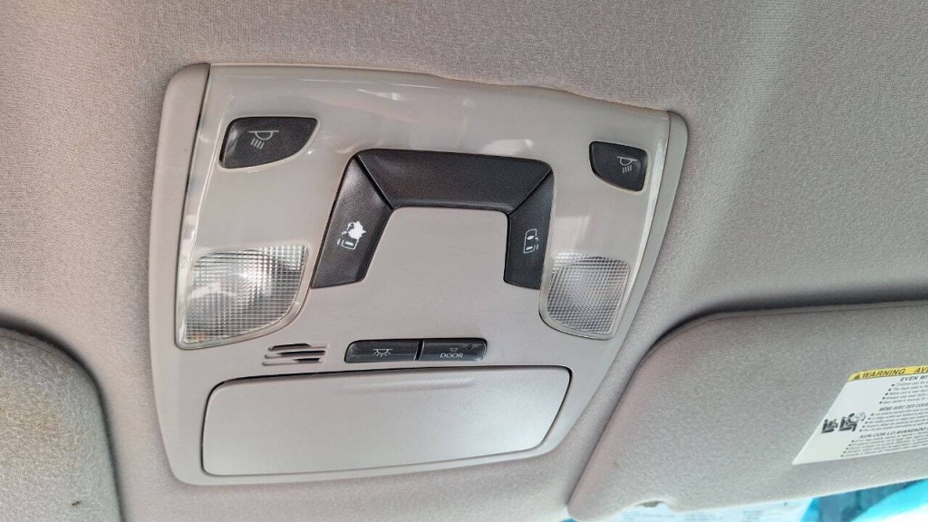 2011 Toyota Sienna Image 12