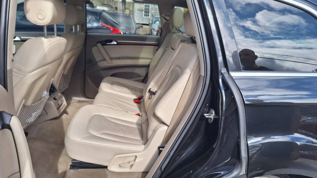 2009 Audi Q7 Image 6
