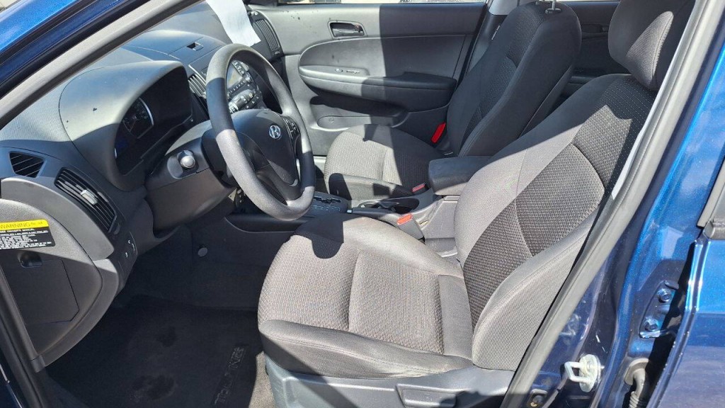 2012 Hyundai Elantra Image 7