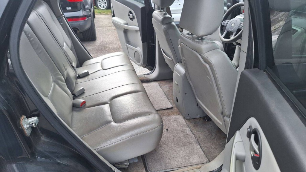 2005 Chevrolet Equinox Image 16