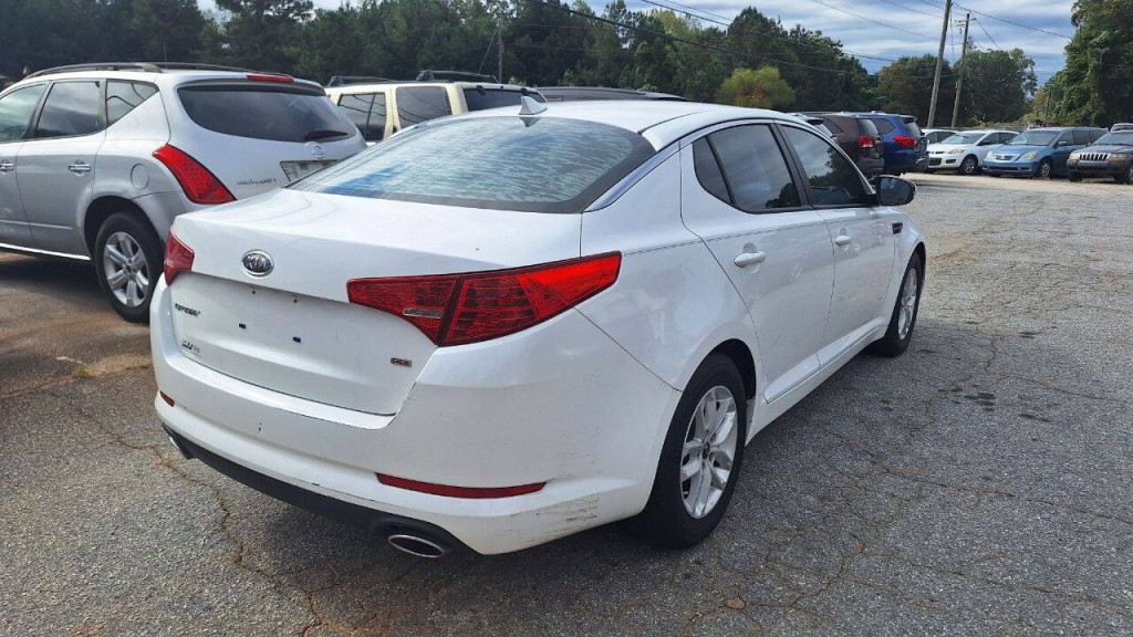 2011 Kia Optima Image 6