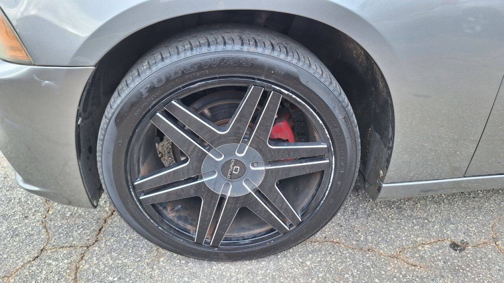 2012 Dodge Charger Image 18
