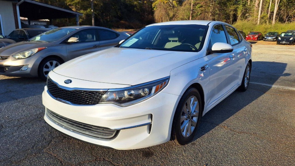 2018 Kia Optima Image 3