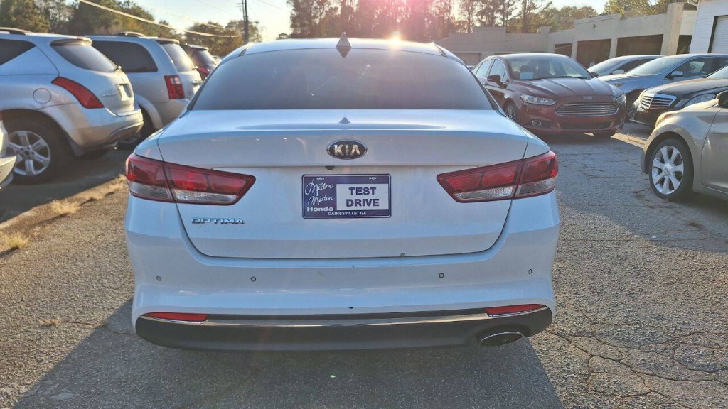 2018 Kia Optima Image 5