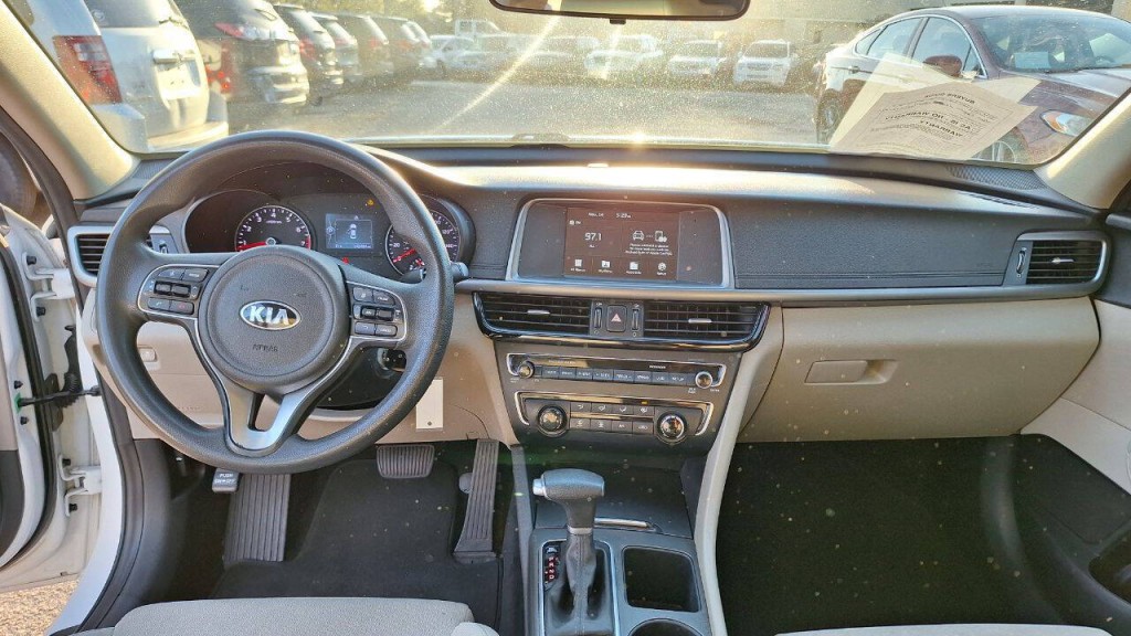 2018 Kia Optima Image 11