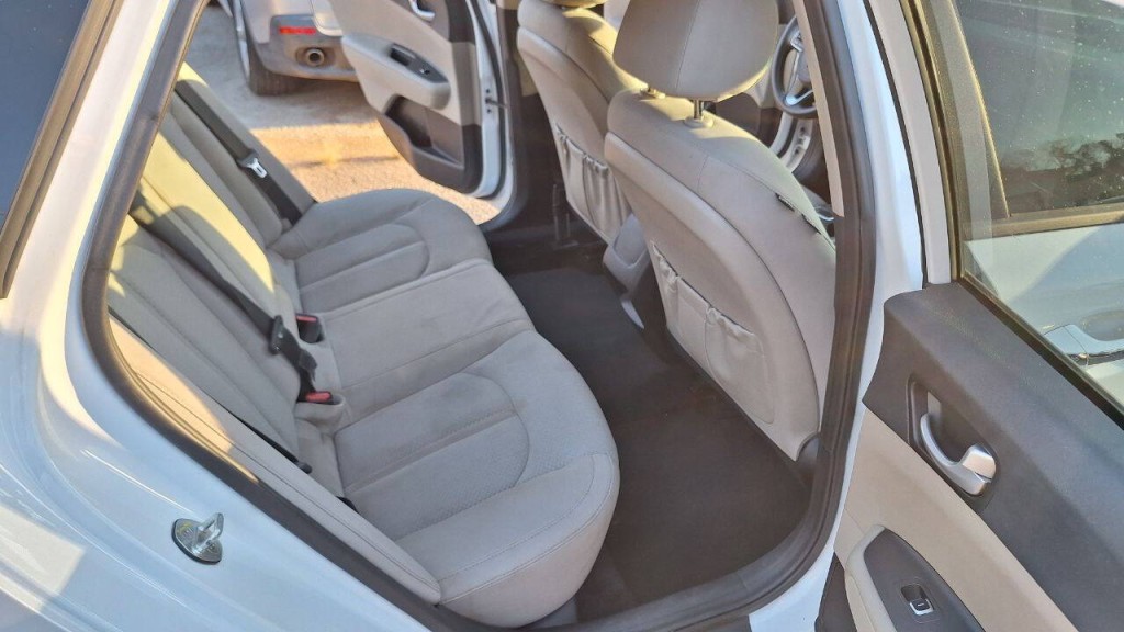 2018 Kia Optima Image 18