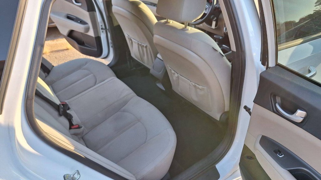 2018 Kia Optima Image 19