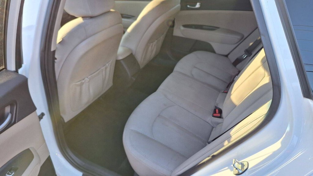 2018 Kia Optima Image 20