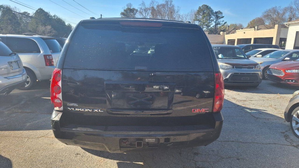 2007 GMC Yukon Image 6