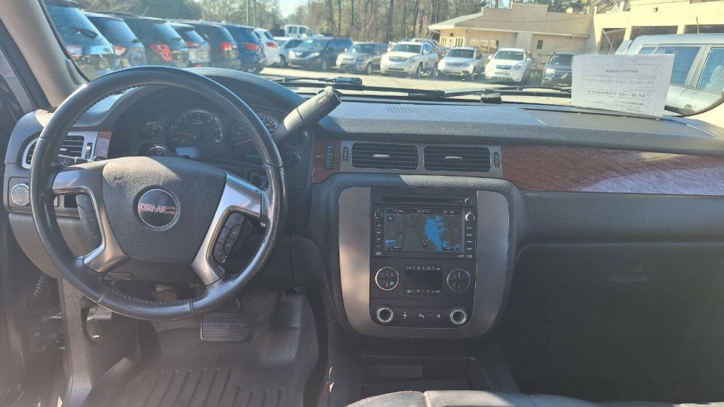 2007 GMC Yukon Image 13