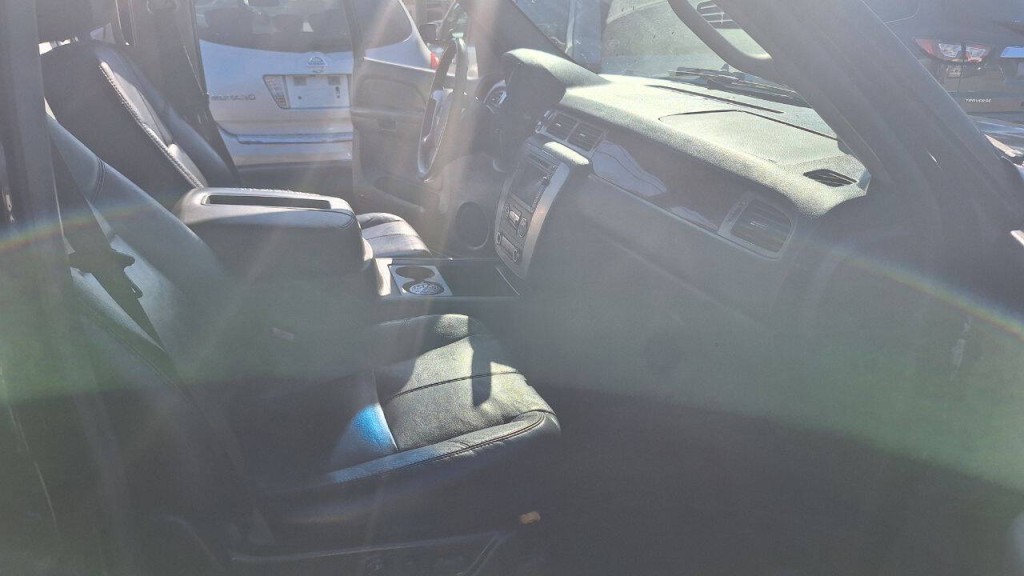 2007 GMC Yukon Image 16