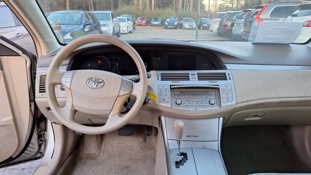 2006 Toyota Avalon Image 9