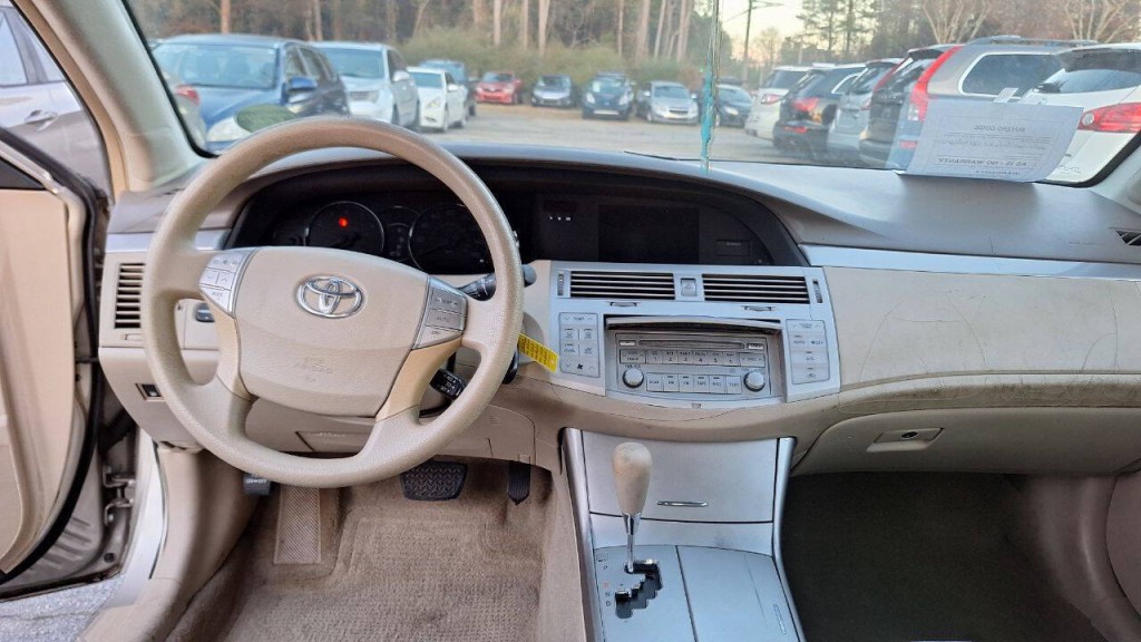 2006 Toyota Avalon Image 10