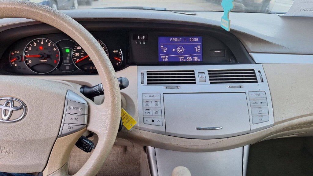 2006 Toyota Avalon Image 16