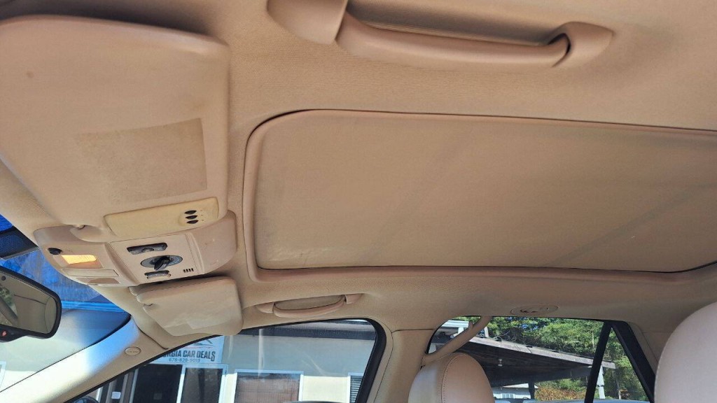 2007 Cadillac SRX Image 10