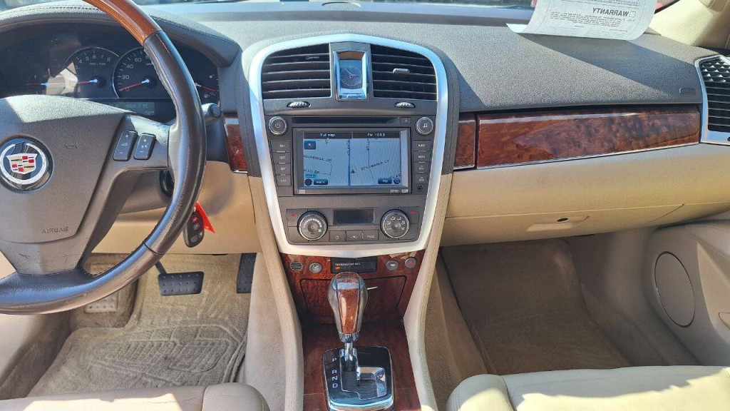 2007 Cadillac SRX Image 13