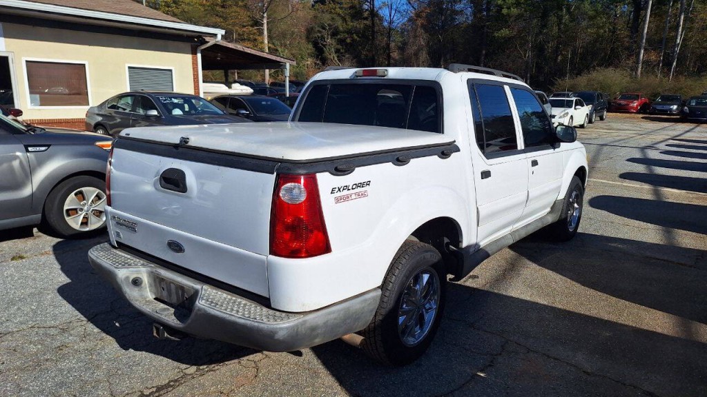 2005 Ford Explorer Image 6