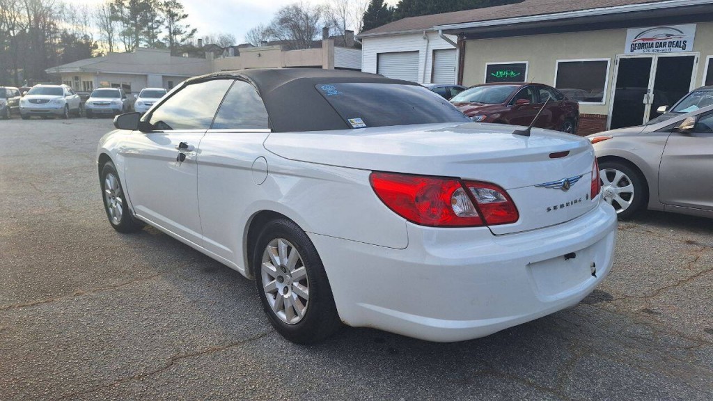 2008 Chrysler Sebring Image 4