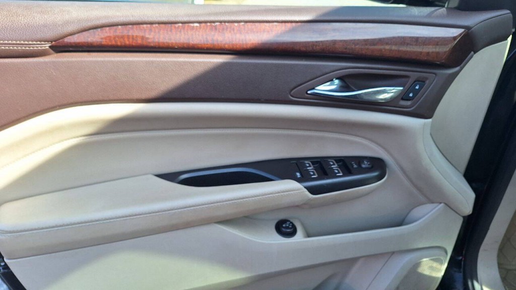 2016 Cadillac SRX Image 7