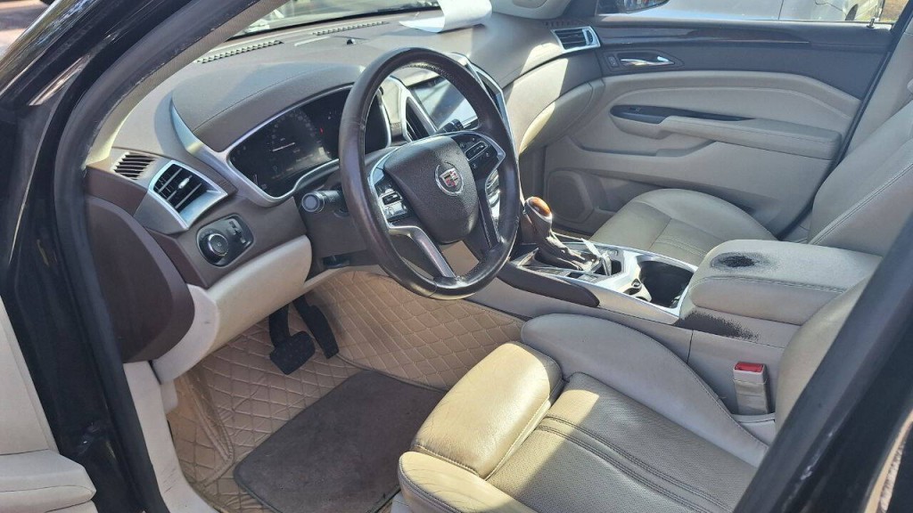 2016 Cadillac SRX Image 9