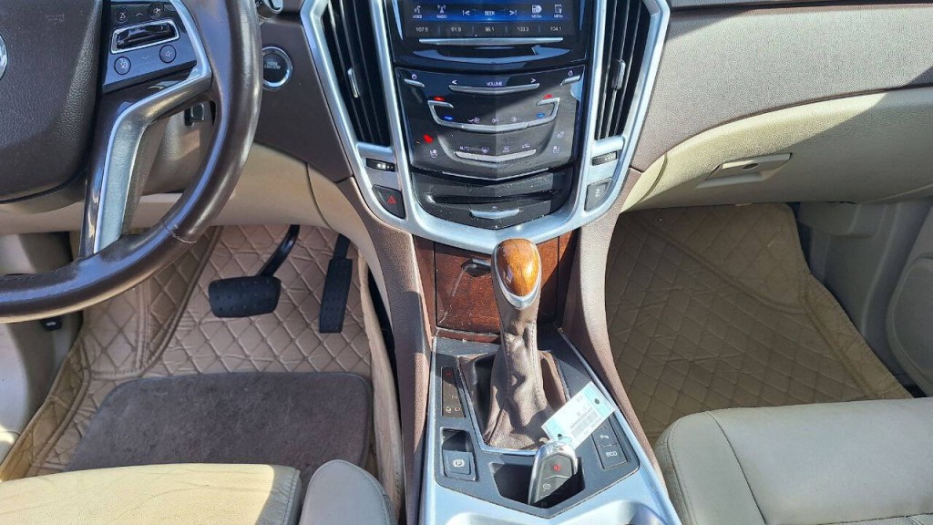 2016 Cadillac SRX Image 15