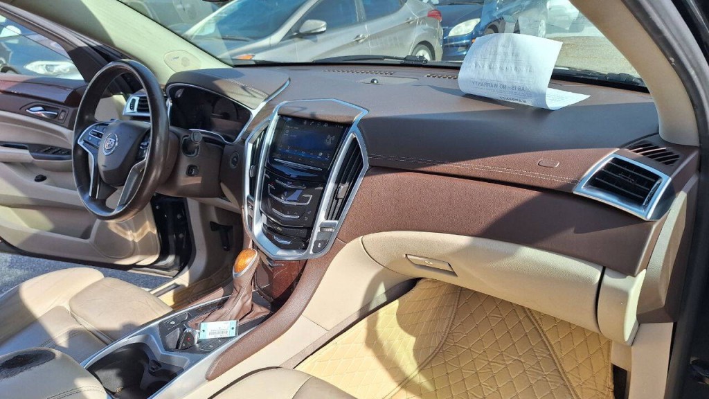 2016 Cadillac SRX Image 20